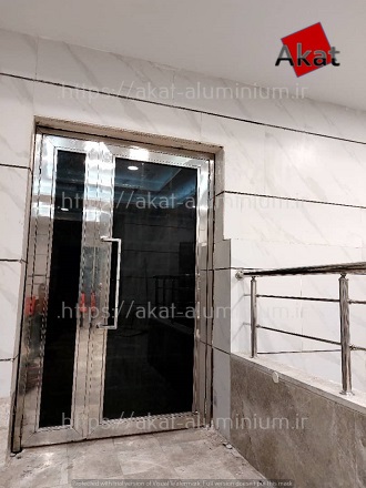 درب ورودی استیل یک نیم لنگه نقره ای مدل steel door 02